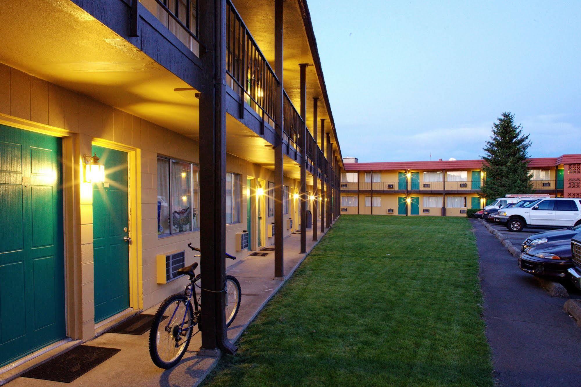 Motel Tiki Spokane